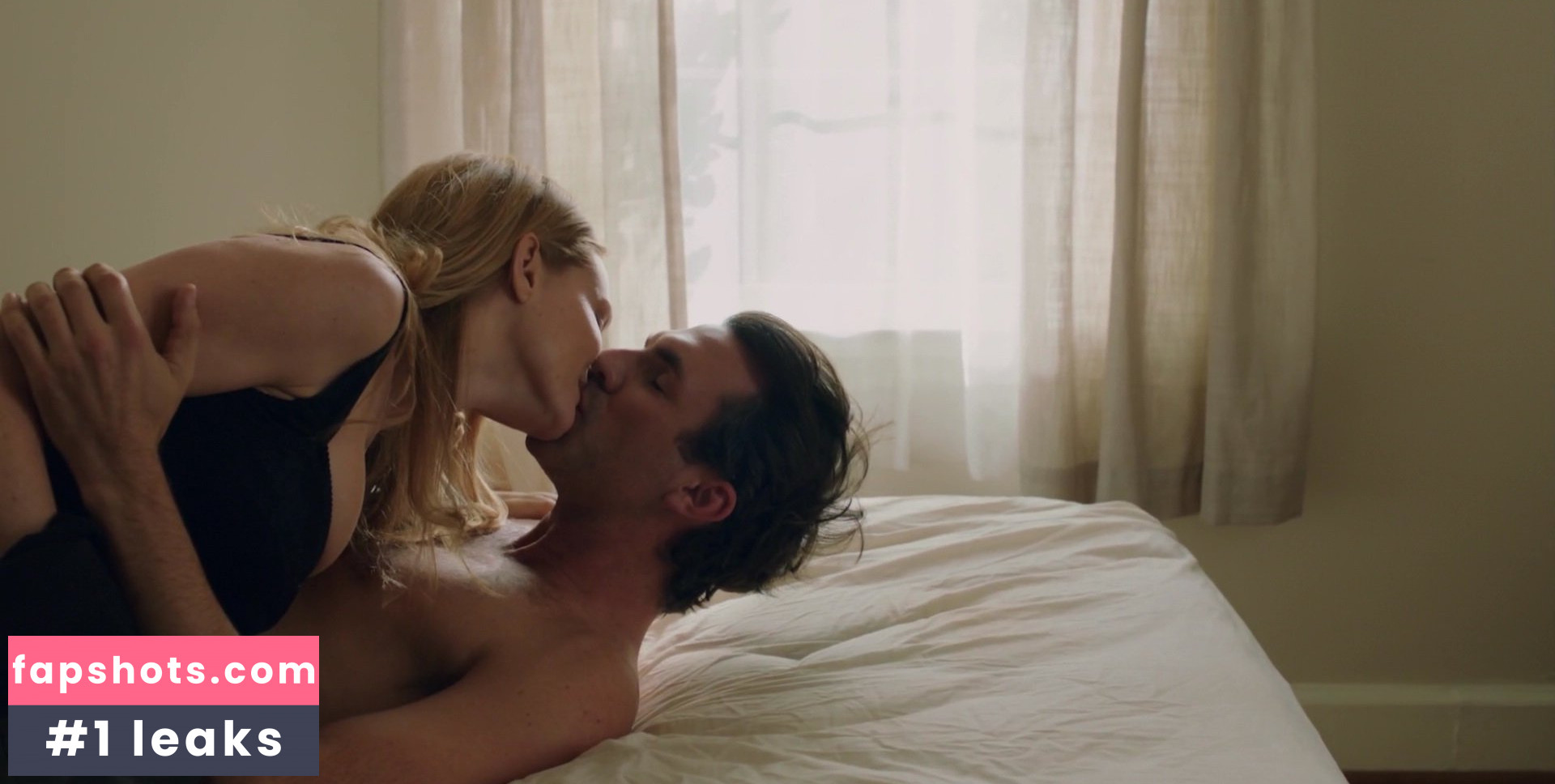 Heather Graham gallery photo #215