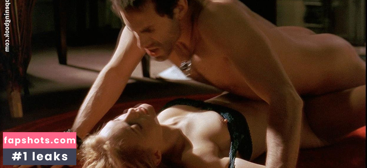 Heather Graham gallery photo #236