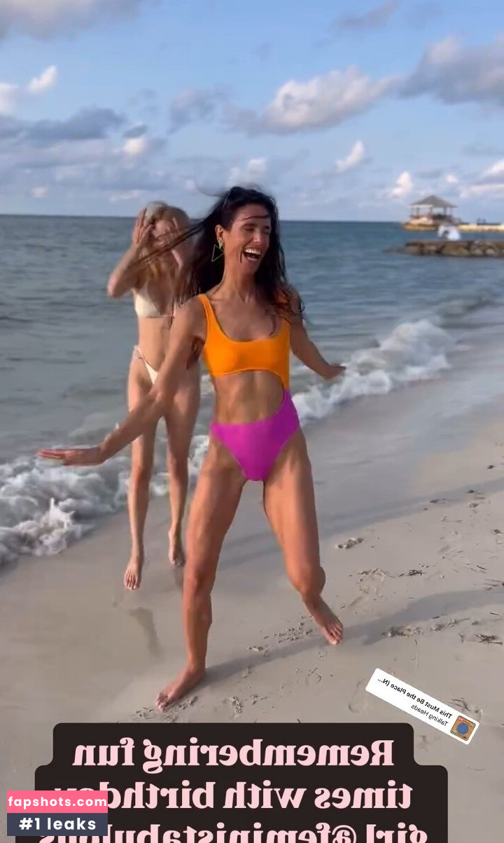 Heather Graham gallery photo #42