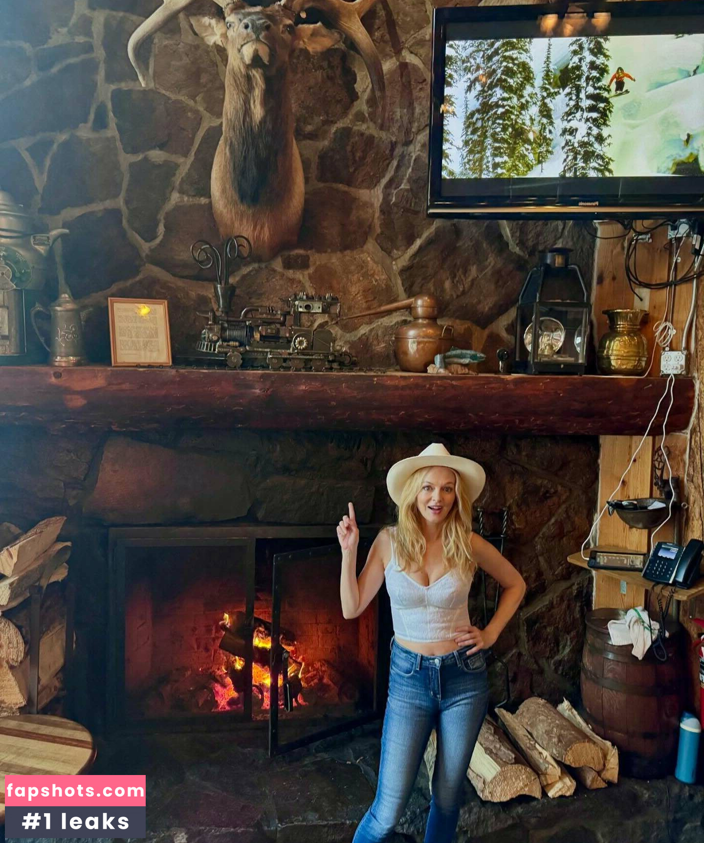 Heather Graham gallery photo #56