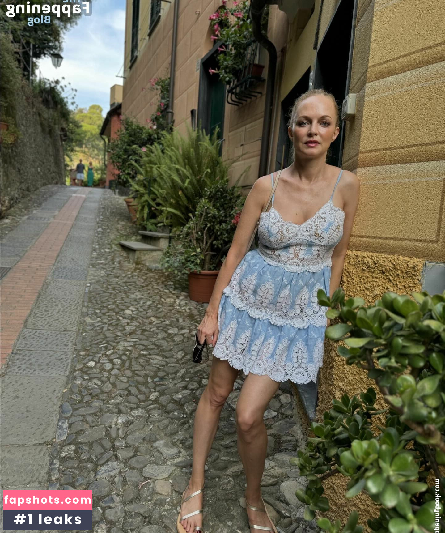 Heather Graham gallery photo #67