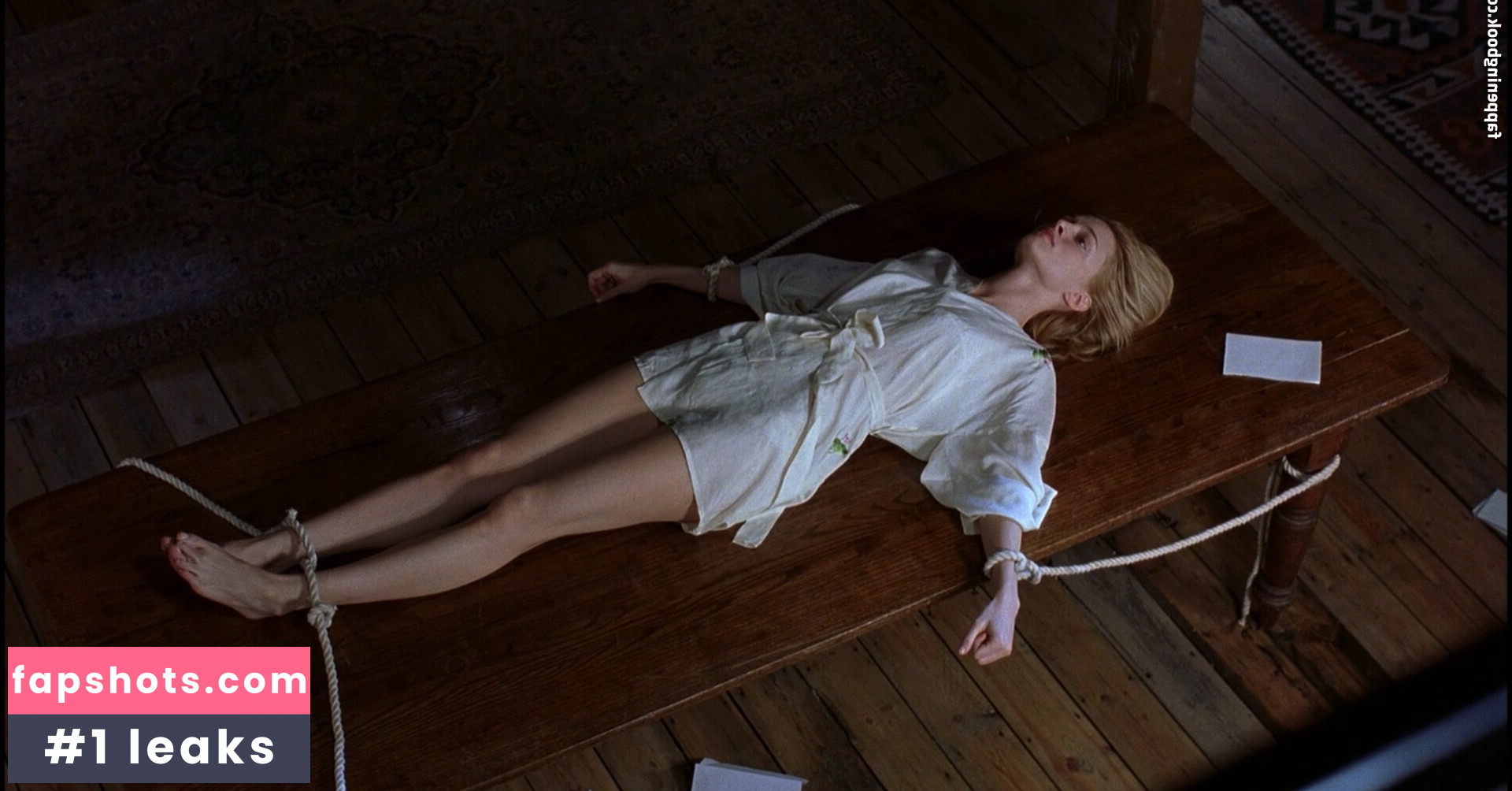 Heather Graham gallery photo #81