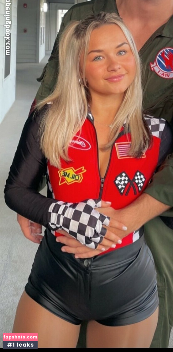 Heather Heinze gallery photo #5