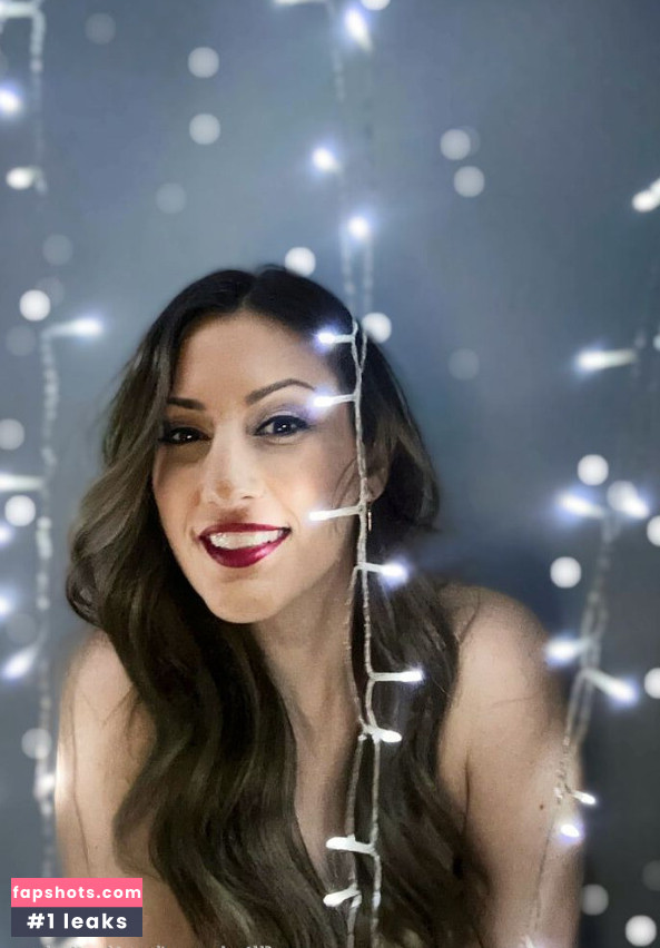 Heather Jade gallery photo #9