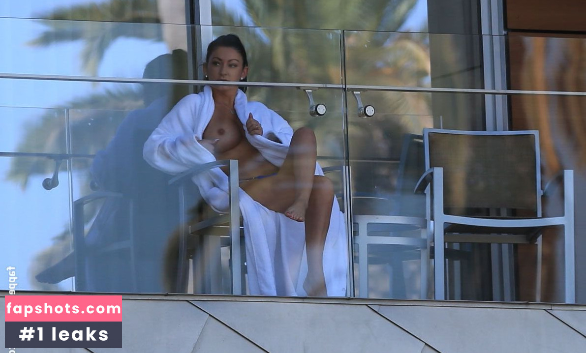 Heather Marianna gallery photo #5