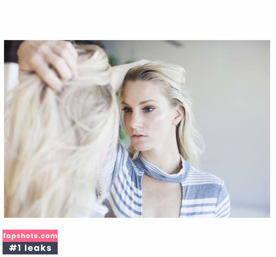 Heather Morris gallery photo #14