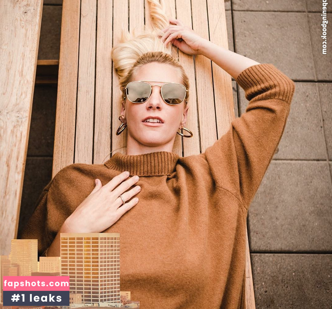 Heather Morris gallery photo #29