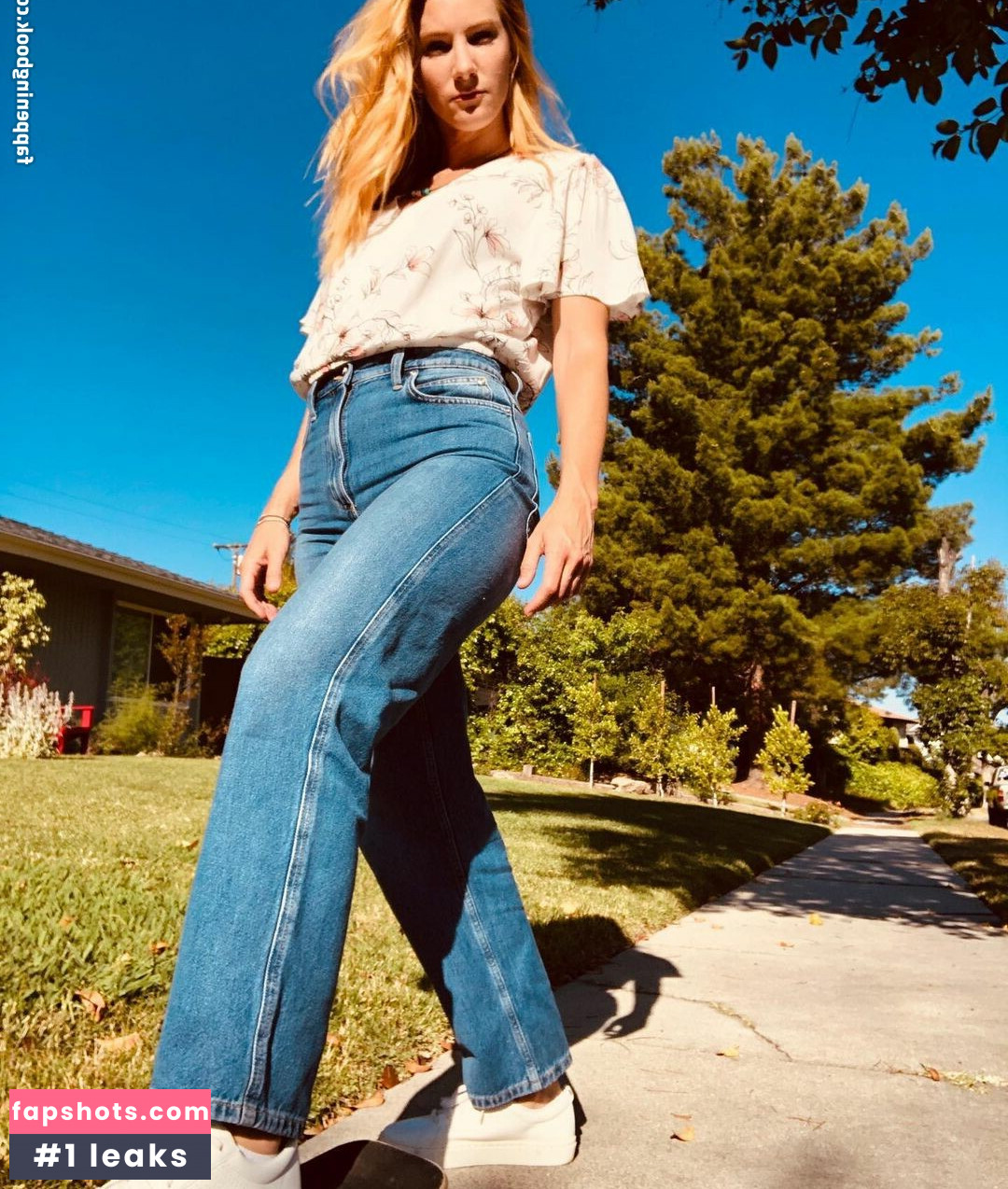 Heather Morris gallery photo #52