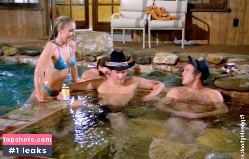 Heather Thomas gallery photo #118