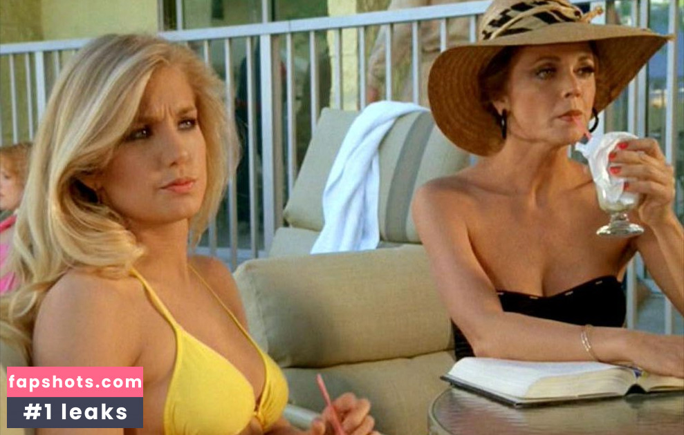 Heather Thomas nude babe gallery