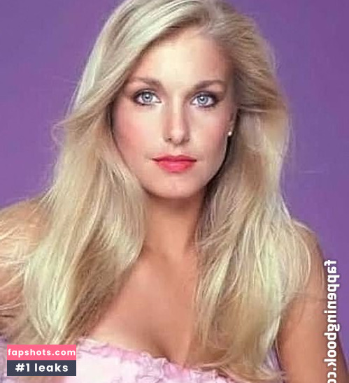 Heather Thomas gallery photo #56