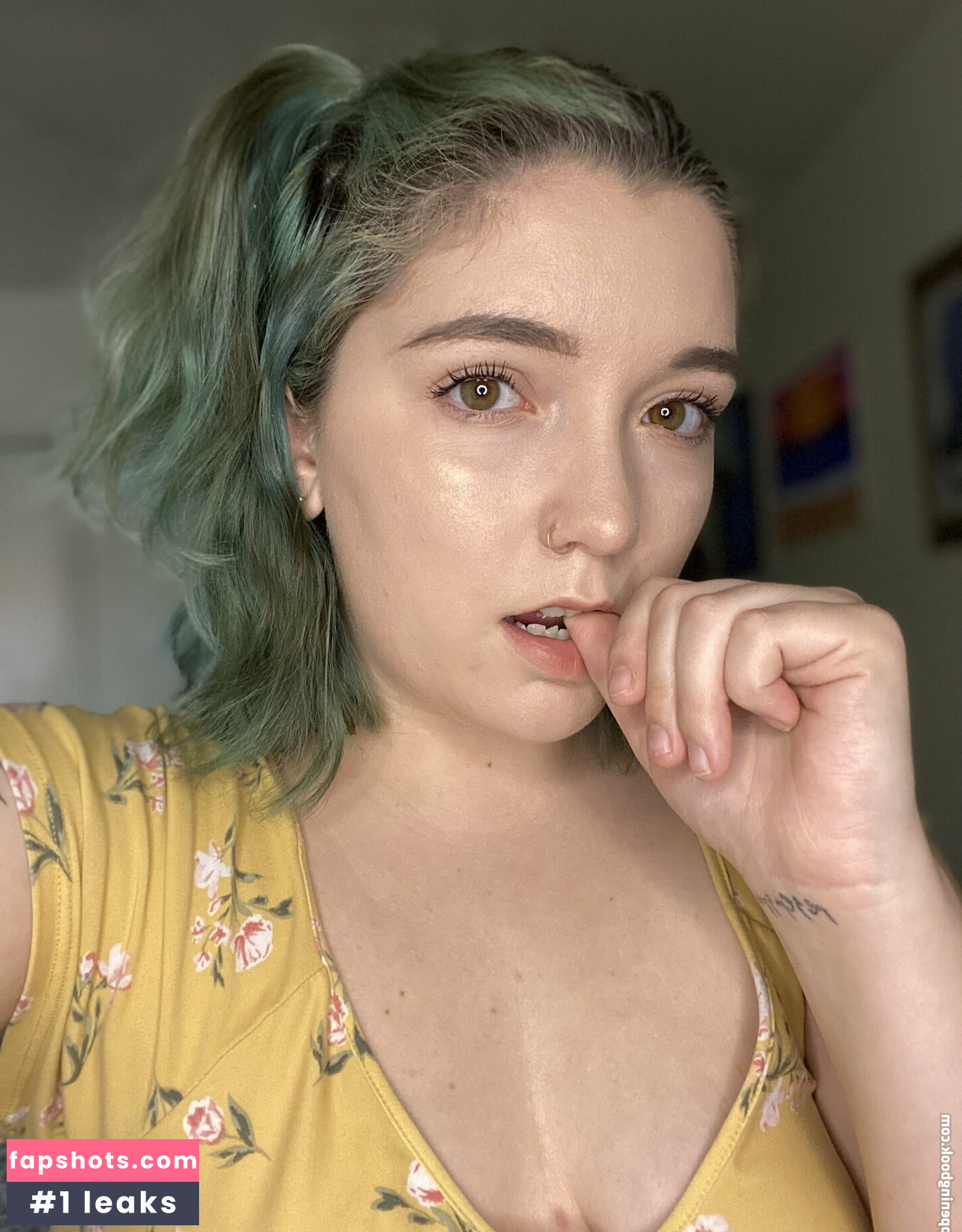 heatherrr_13 gallery photo #11