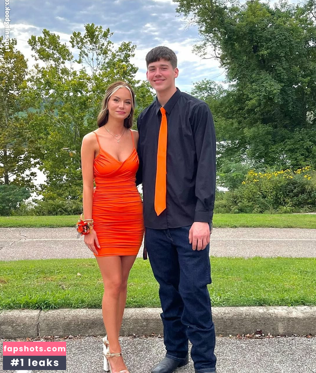 Heavenly gallery photo #2