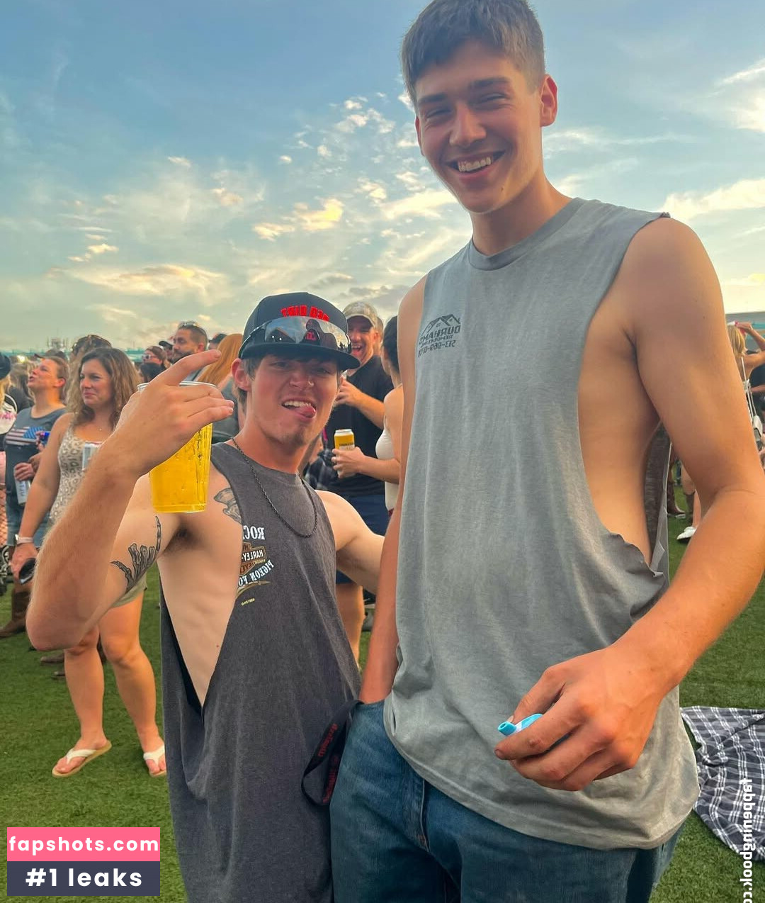 Heavenly nude babe gallery