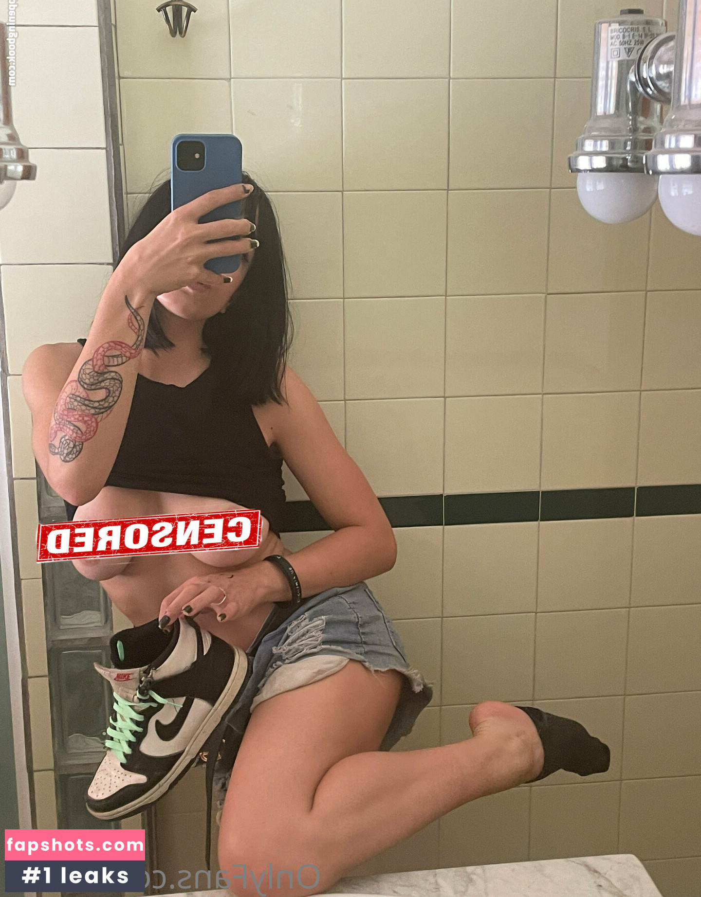 hebiii gallery photo #12