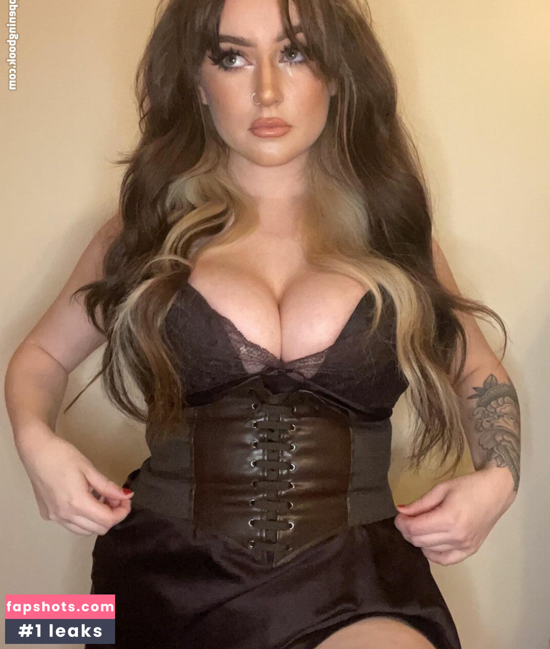 HeckSnekx gallery photo #22