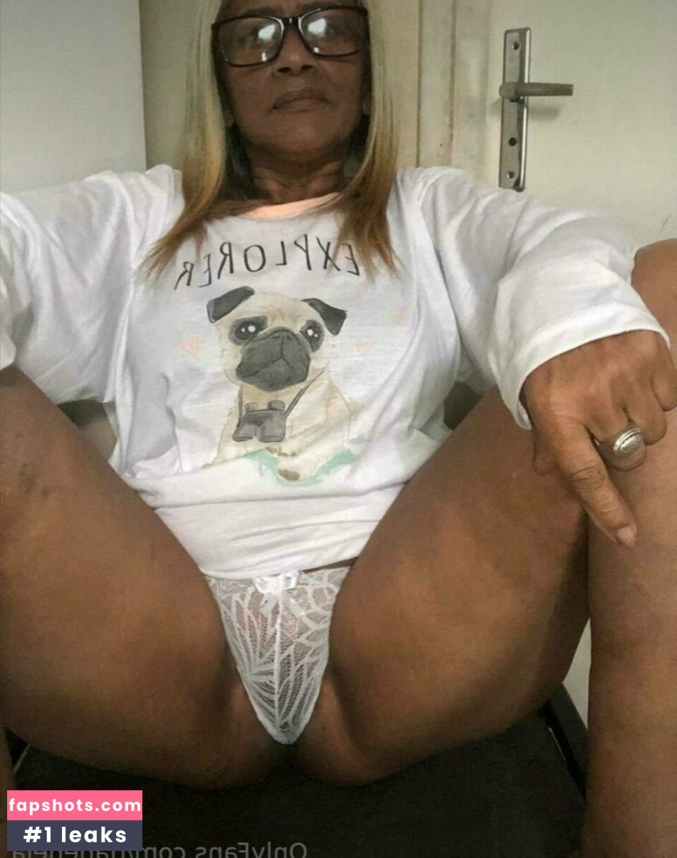 Hedneia Santos Nude Leaks OnlyFans Photos #7 - LeakJerk