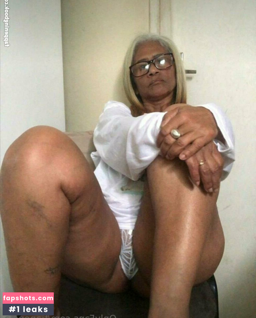 Hedneia Santos Nude Leaks OnlyFans Photos #8 - LeakJerk