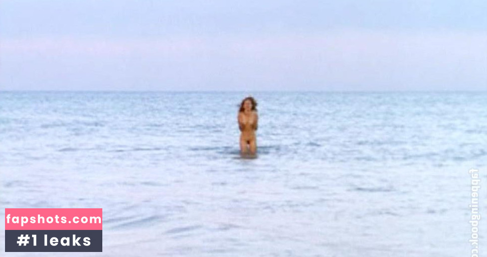 Hedy Burress gallery photo #2