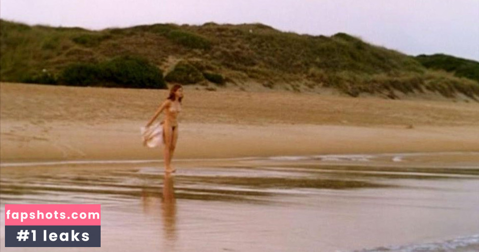 Hedy Burress gallery photo #9