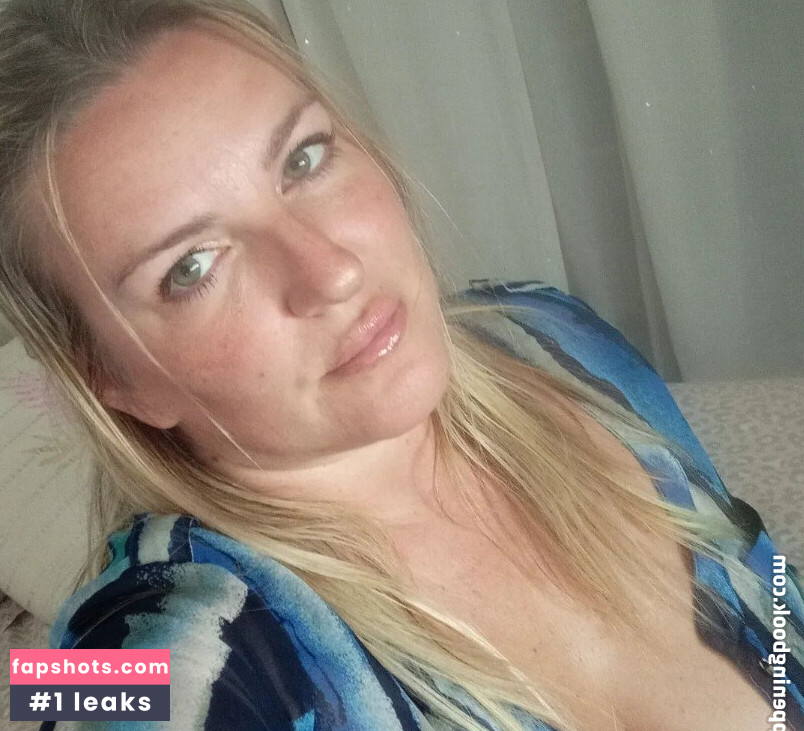 heeeysofia gallery photo #2