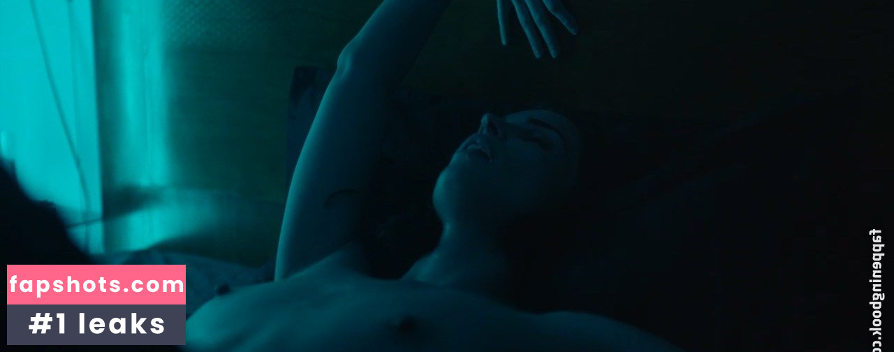 Heida Reed gallery photo #5