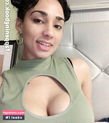 Heidi Castro nude babe gallery