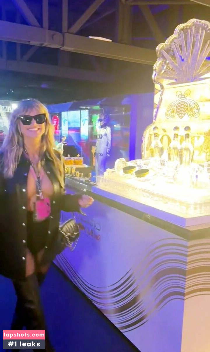 Heidi Klum gallery photo #1161