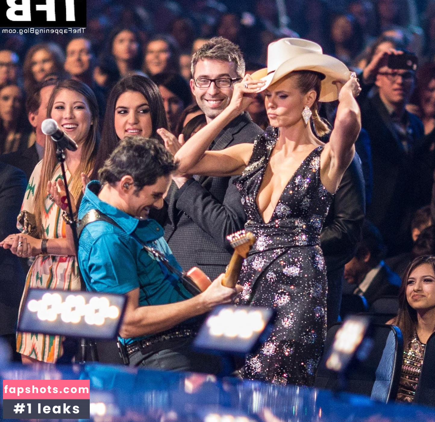 Heidi Klum gallery photo #3309