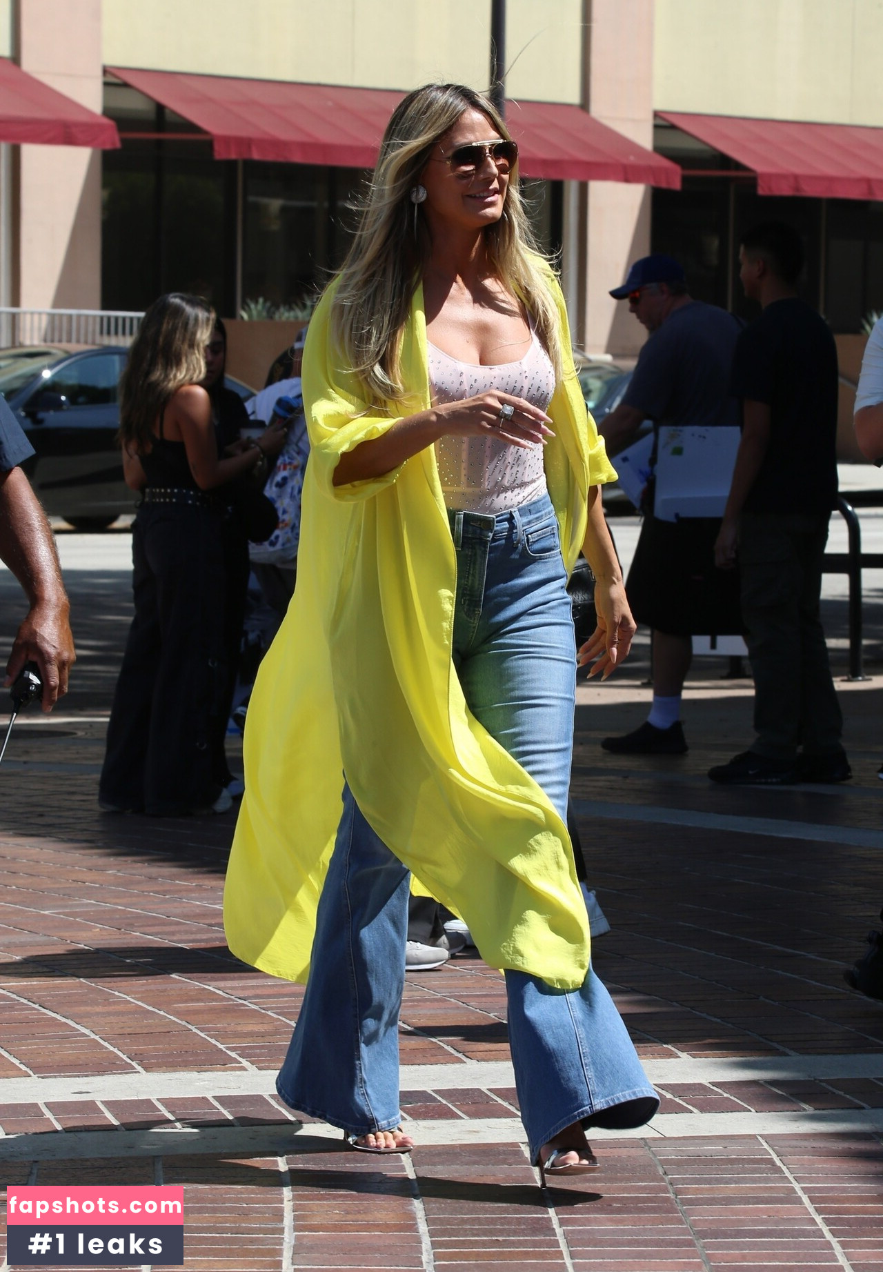 Heidi Klum gallery photo #340