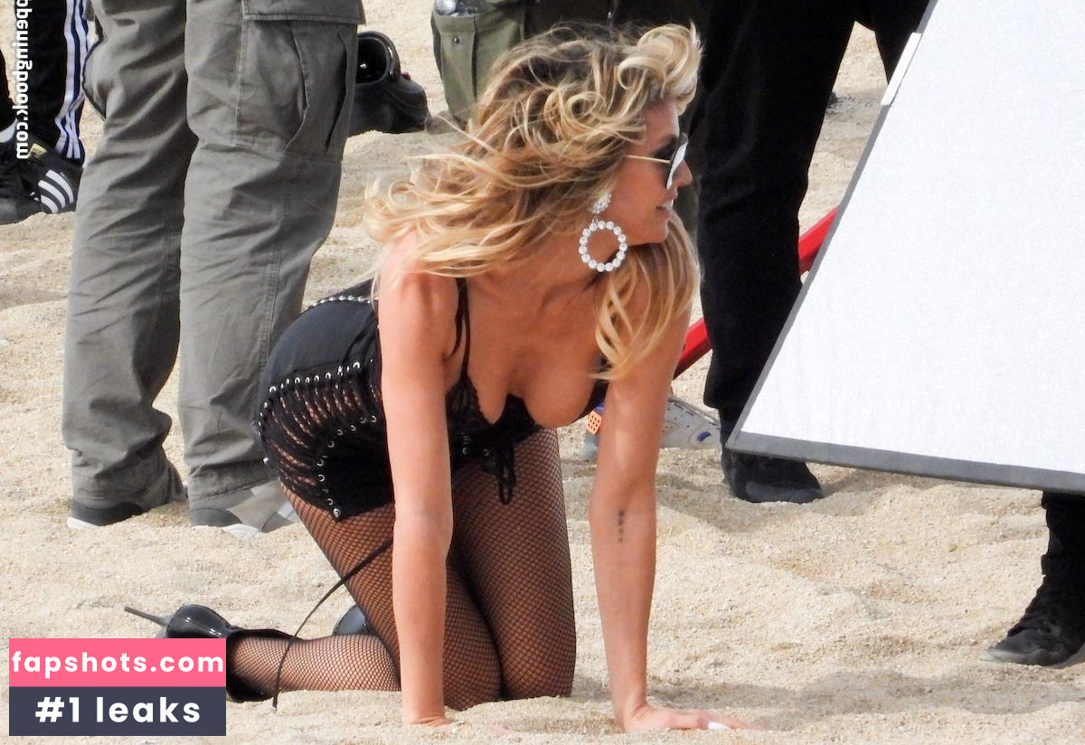 Heidi Klum gallery photo #3532