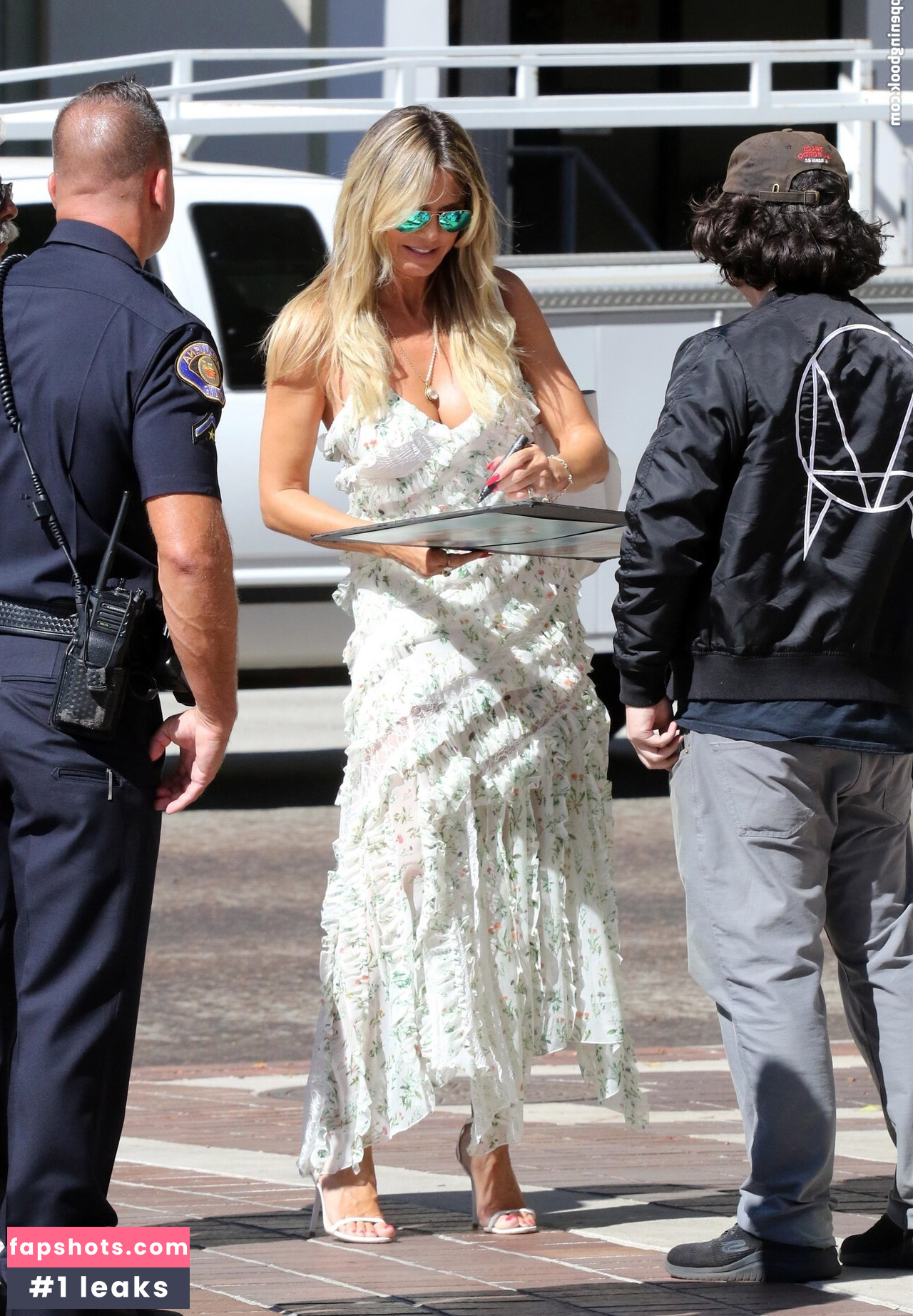 Heidi Klum gallery photo #367