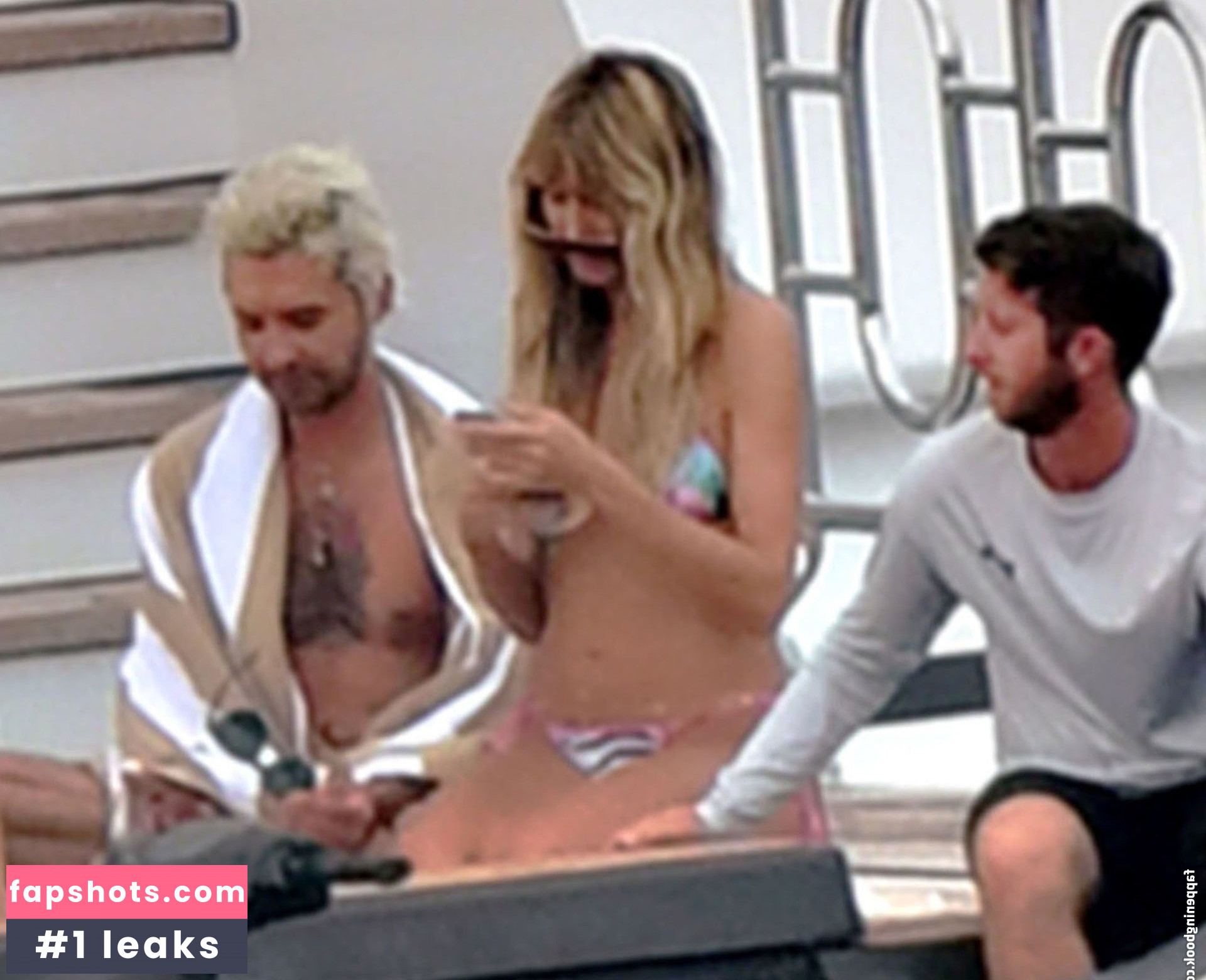 Heidi Klum gallery photo #3712