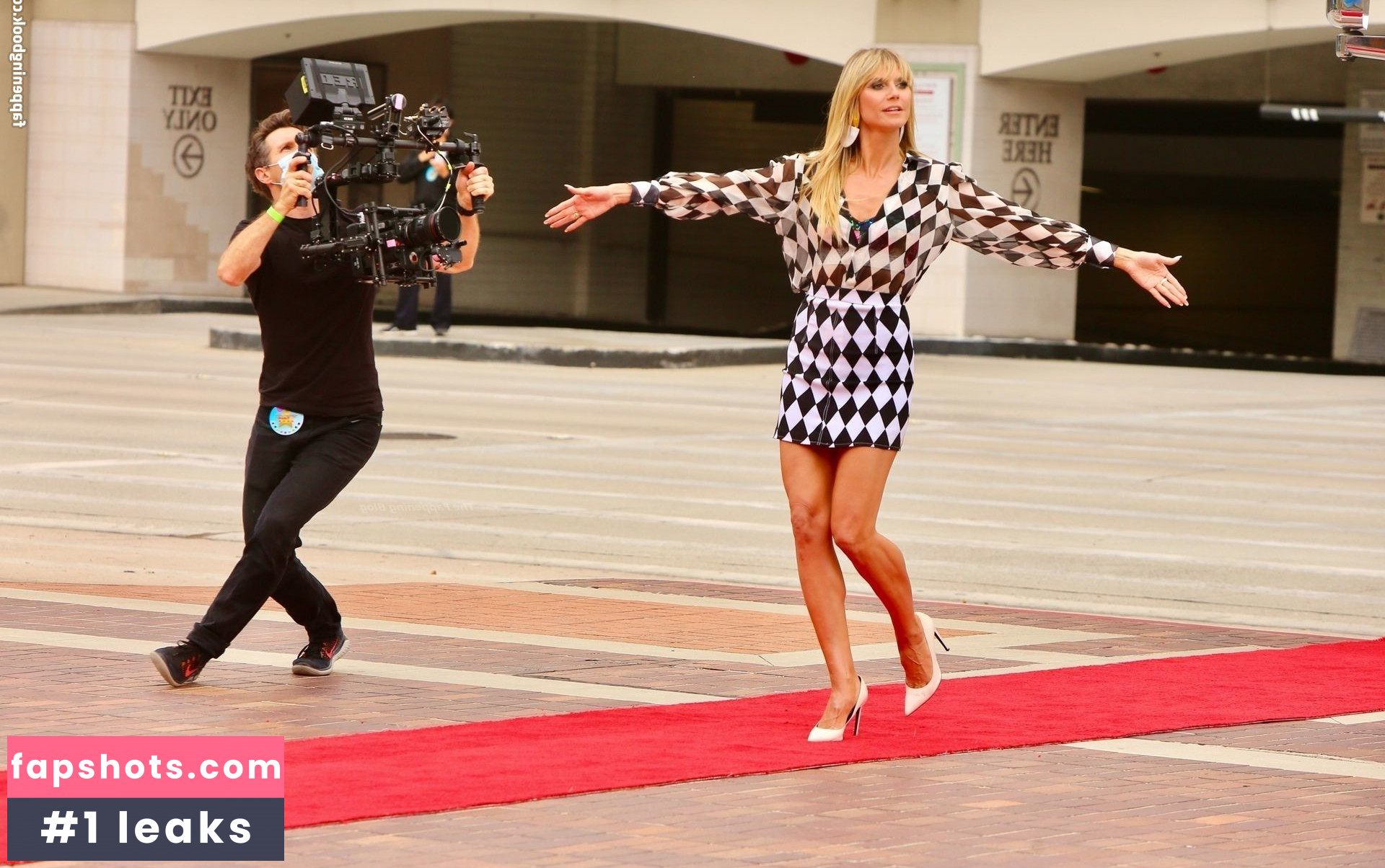 Heidi Klum Nude Leaks OnlyFans Photos #4251 - LeakJerk