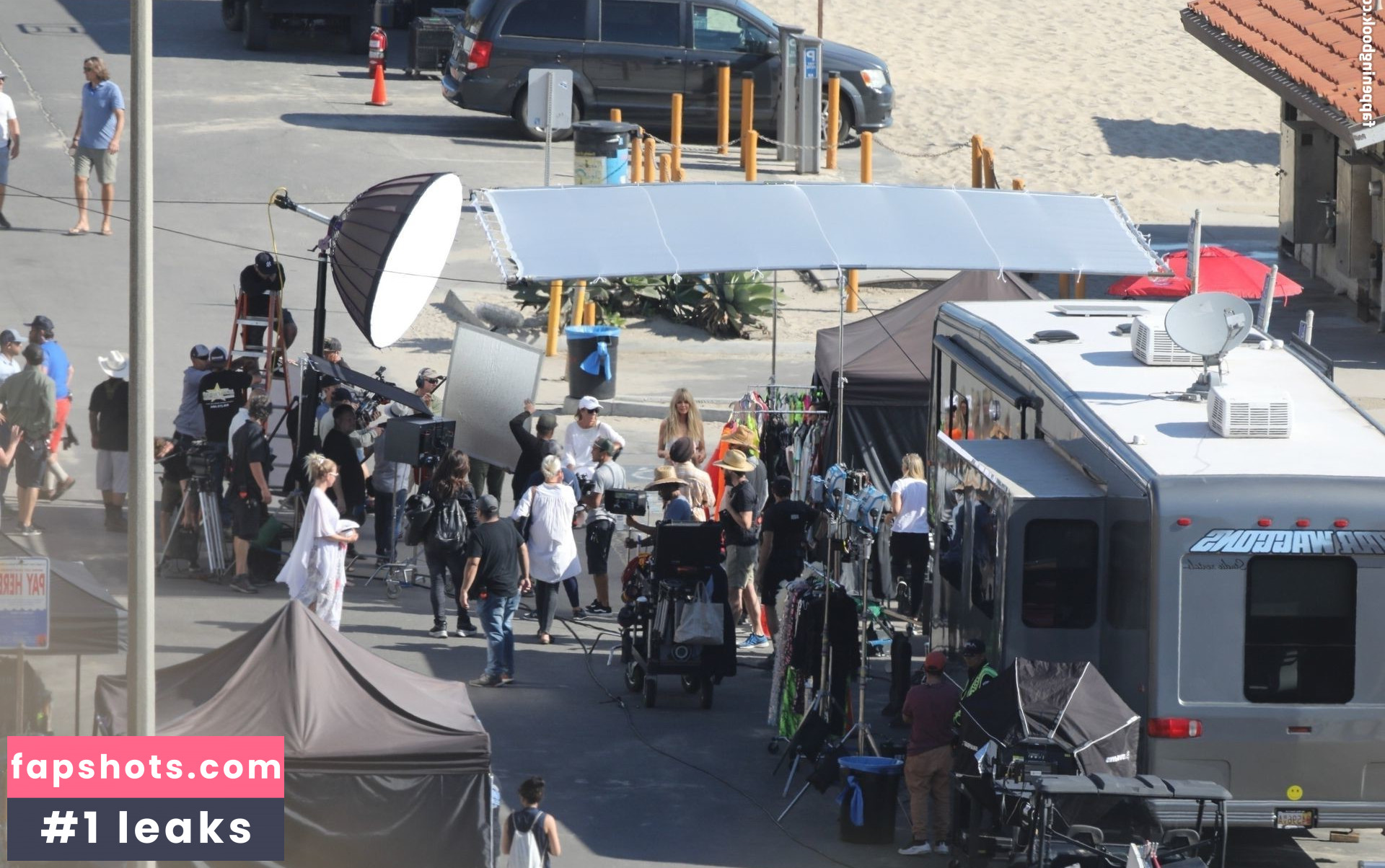 Heidi Klum Nude Leaks OnlyFans Photos #4587 - LeakJerk