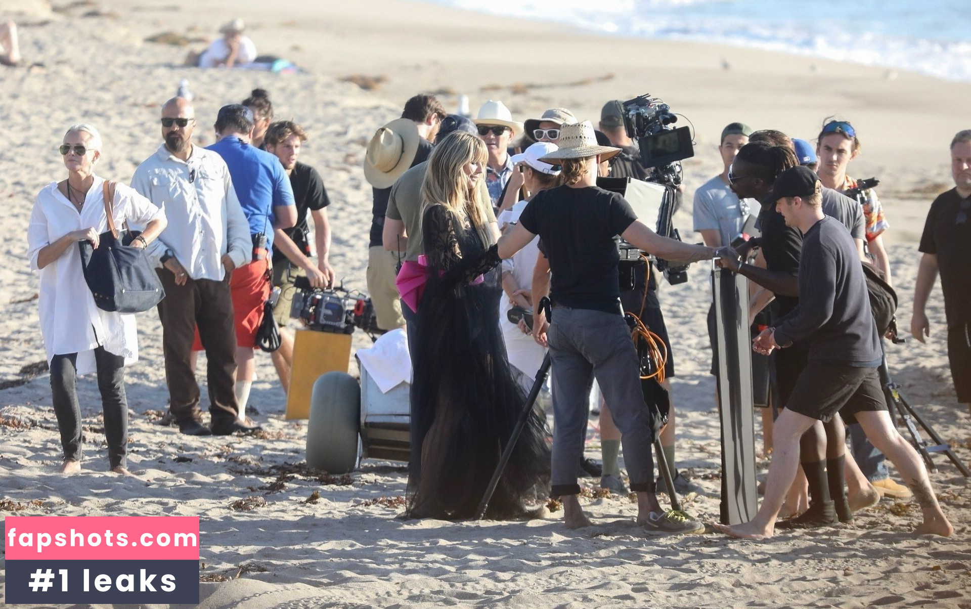 Heidi Klum Nude Leaks OnlyFans Photos #4644 - LeakJerk