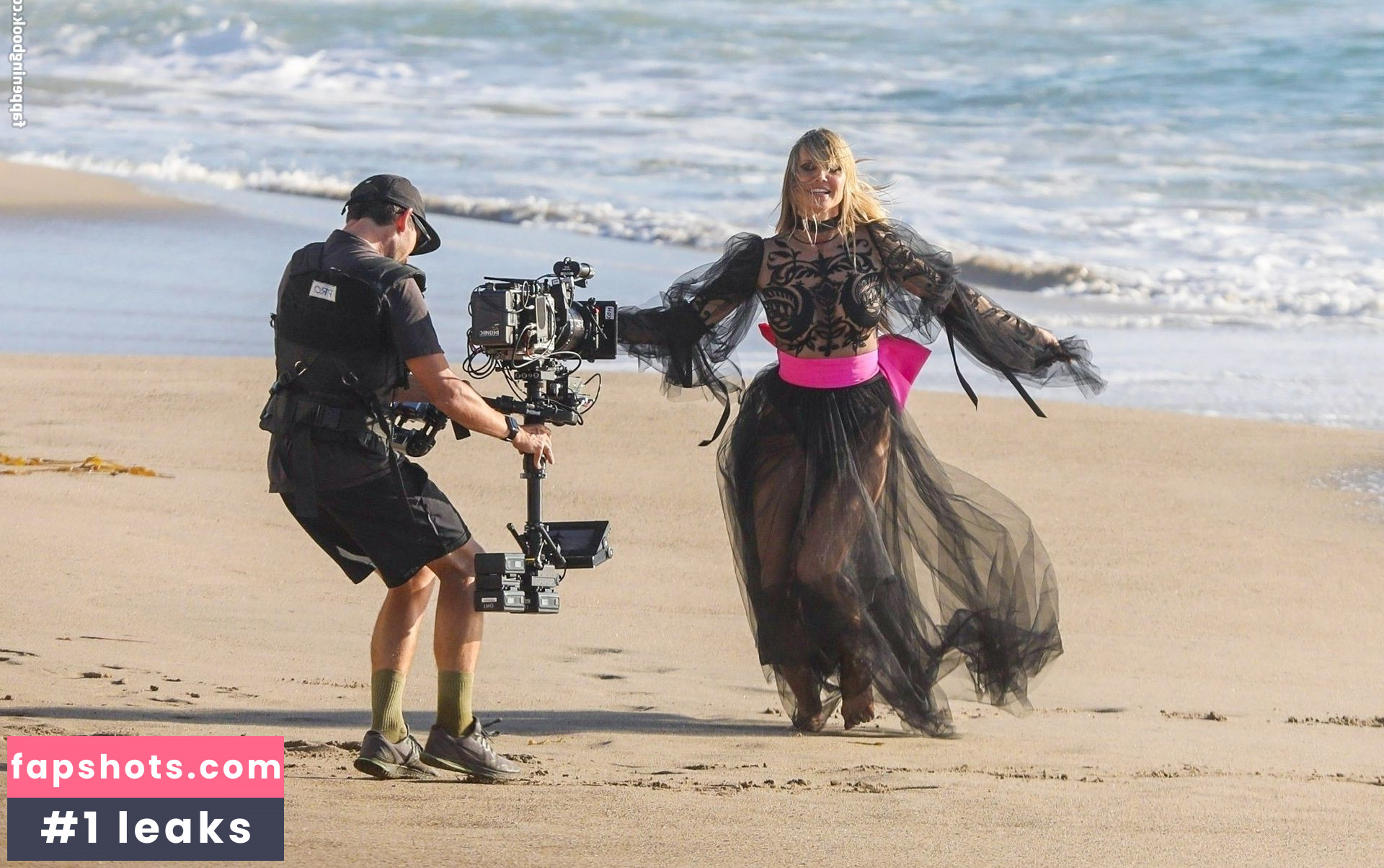 Heidi Klum Nude Leaks OnlyFans Photos #4655 - LeakJerk