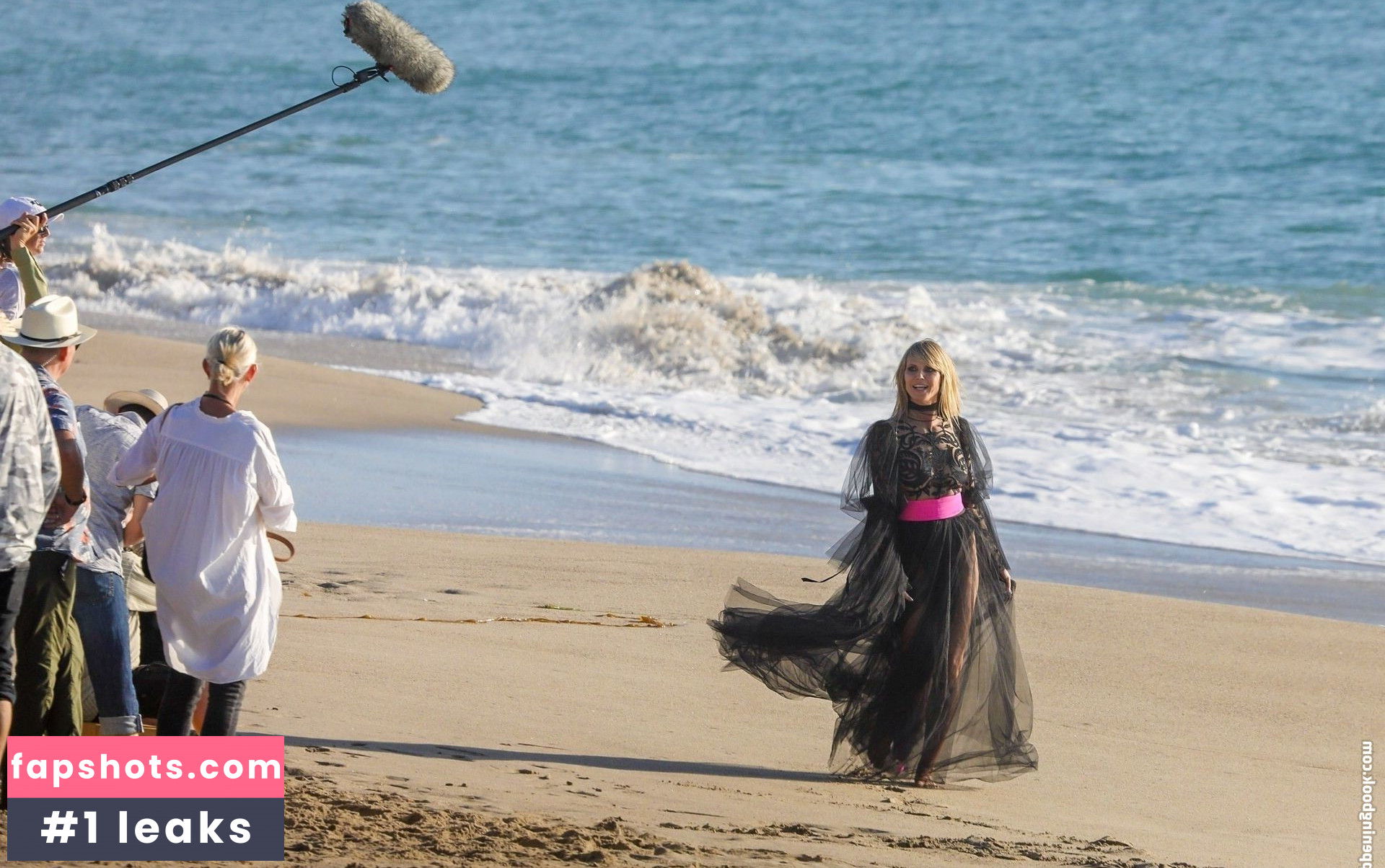 Heidi Klum Nude Leaks OnlyFans Photos #4659 - LeakJerk