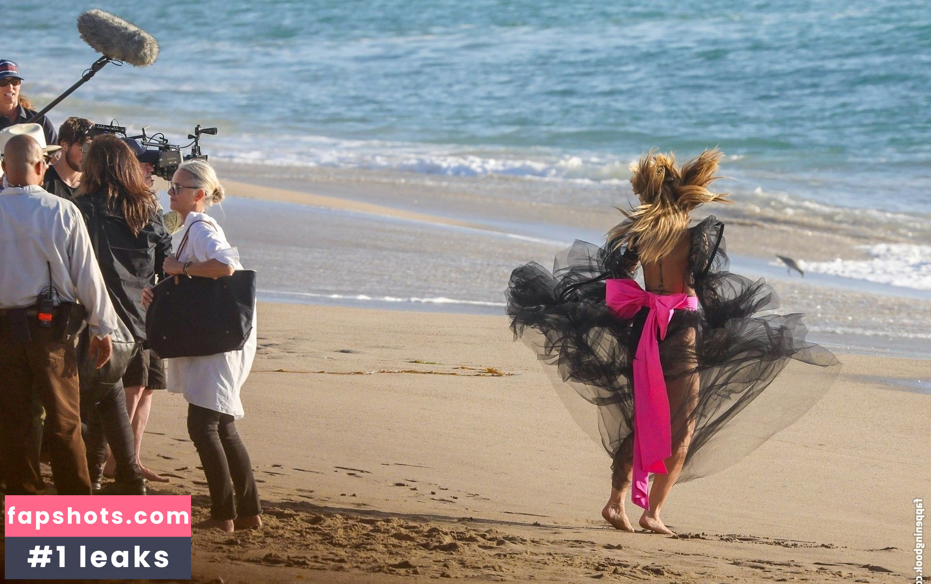 Heidi Klum Nude Leaks OnlyFans Photos #4663 - LeakJerk