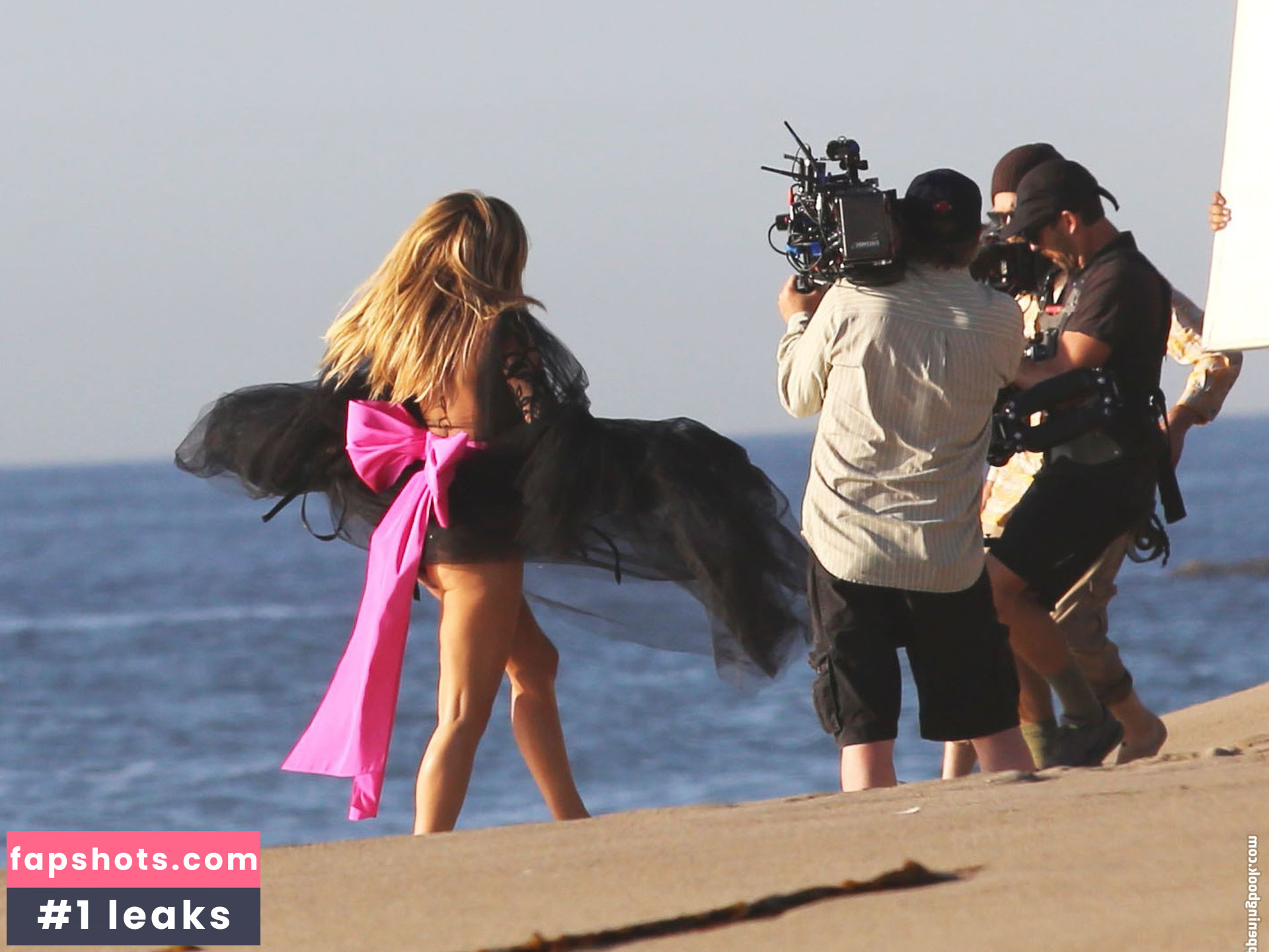 Heidi Klum Nude Leaks OnlyFans Photos #4712 - LeakJerk