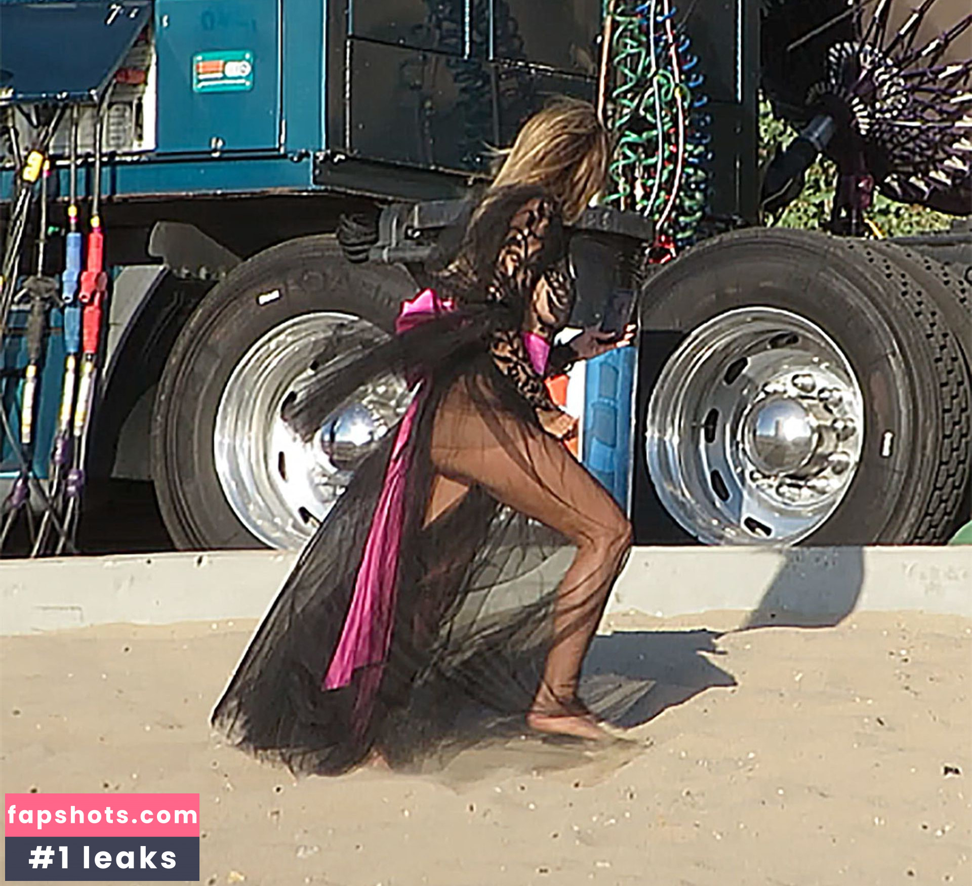 Heidi Klum Nude Leaks OnlyFans Photos #4737 - LeakJerk