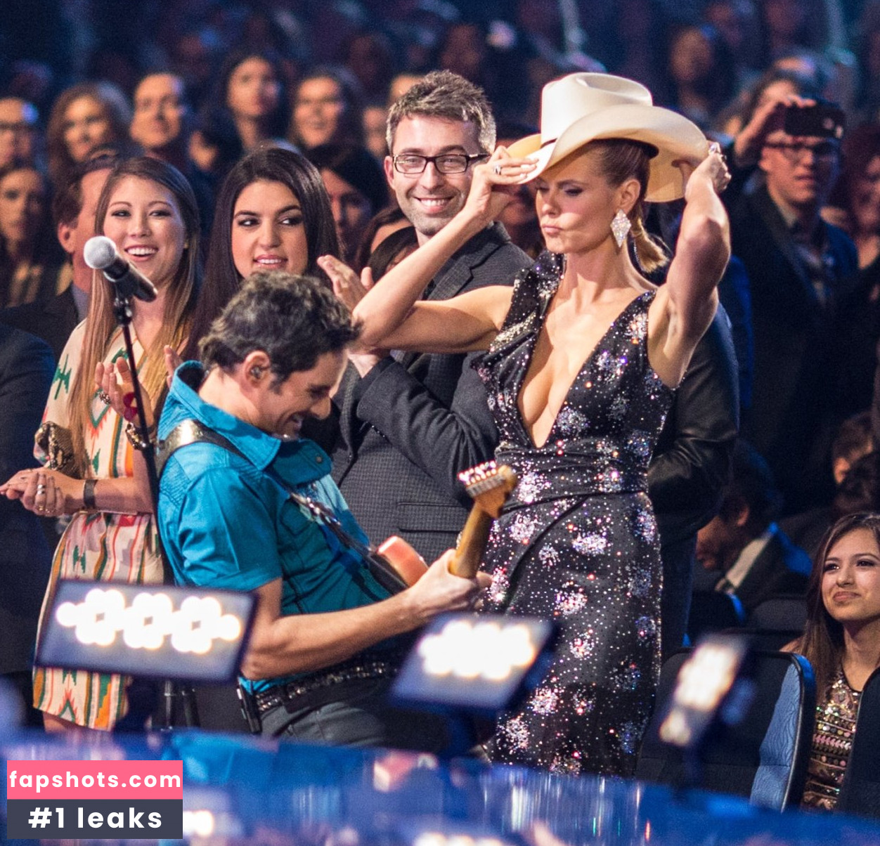 Heidi Klum Nude Leaks OnlyFans Photos #5416 - LeakJerk