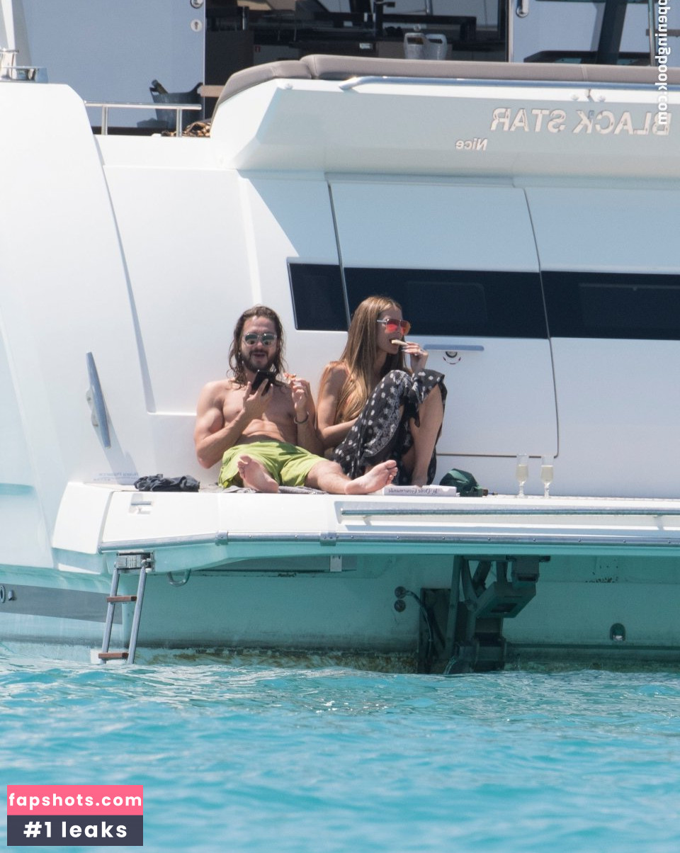 Heidi Klum Nude Leaks OnlyFans Photos #6923 - LeakJerk