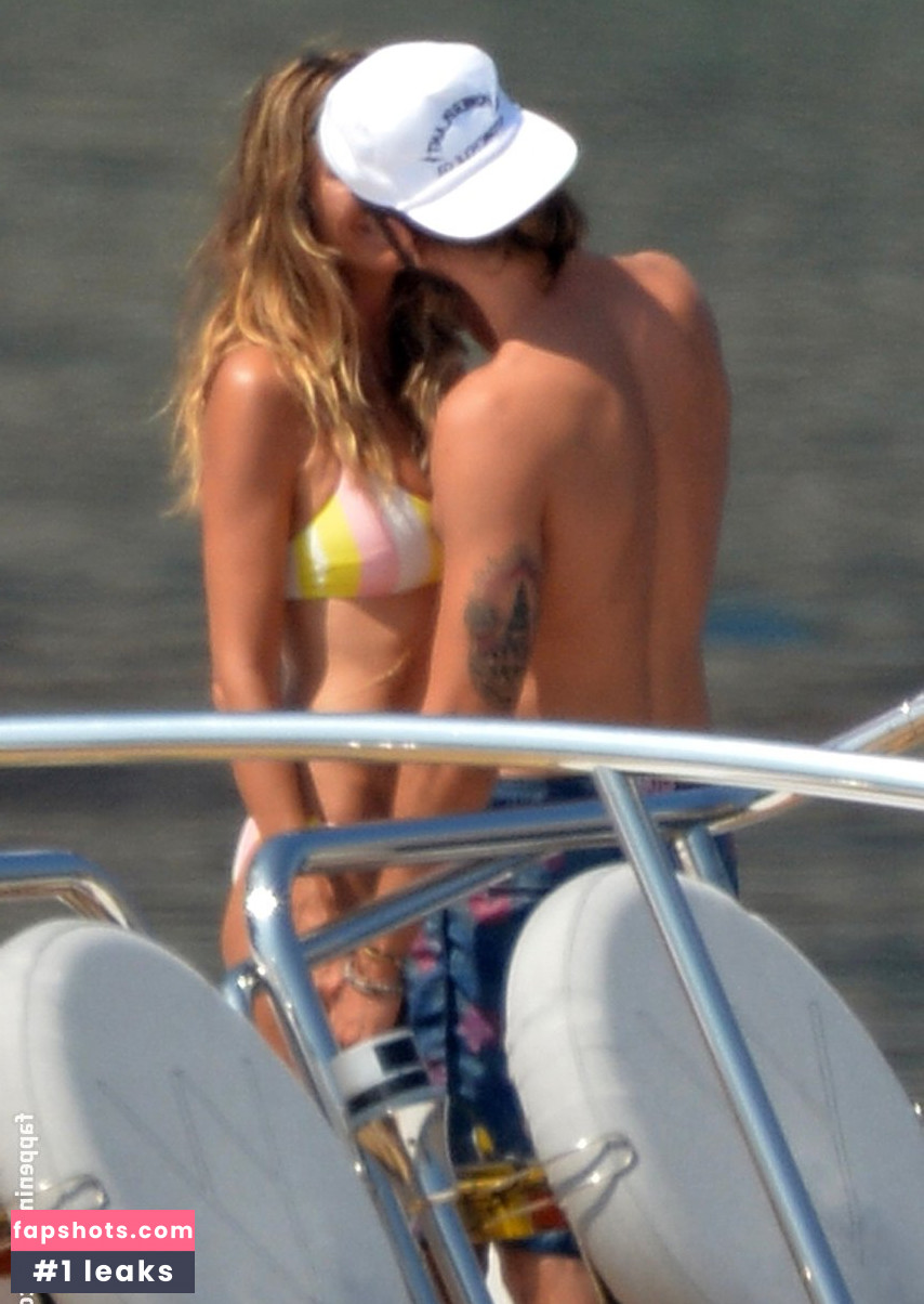 Heidi Klum Nude Leaks OnlyFans Photos #7104 - LeakJerk