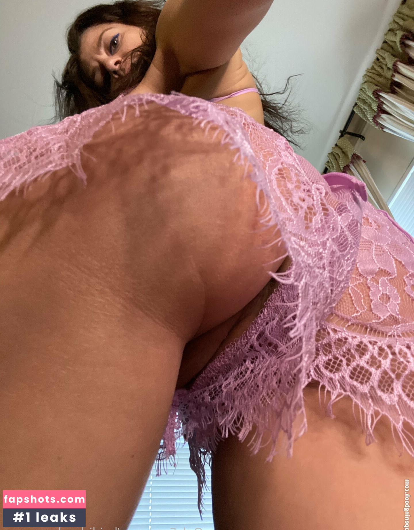 Heidi Lee Bocanegra gallery photo #16