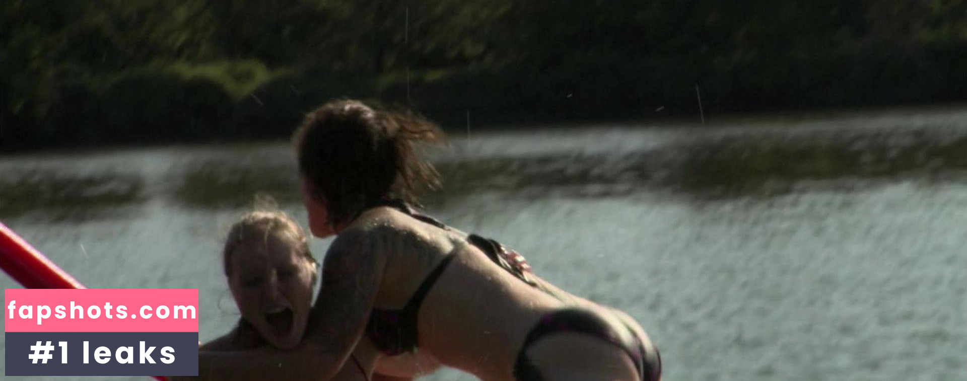 Heidi M. Sallows Nude Leaks OnlyFans Photos #2 - LeakJerk