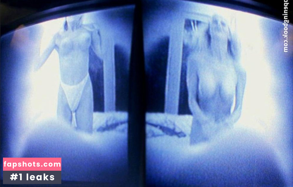 Heidi Mark gallery photo #16