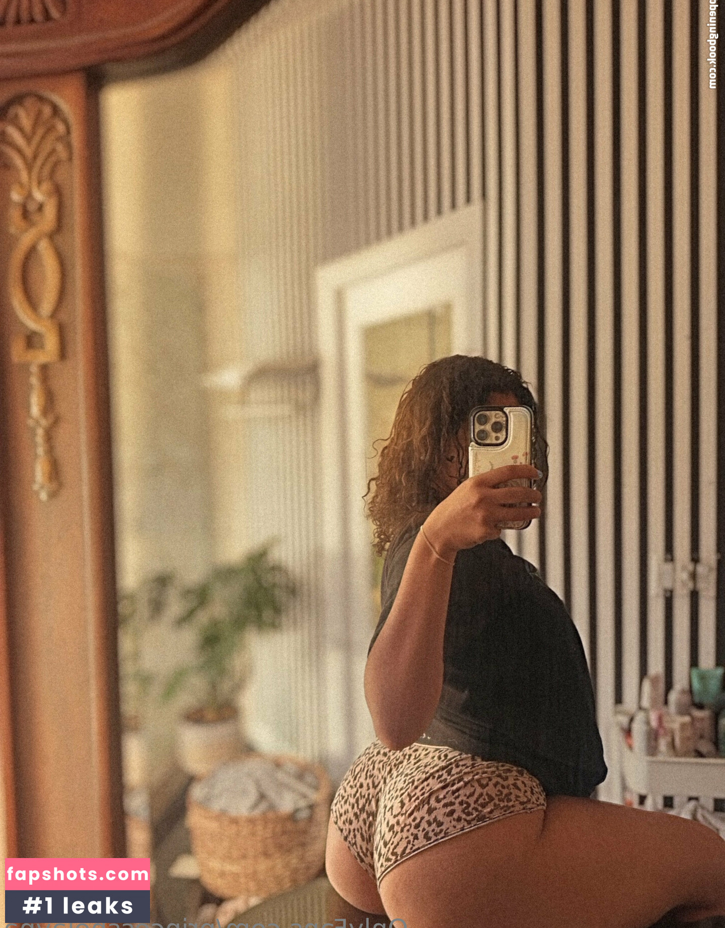 Helayna Marie gallery photo #33