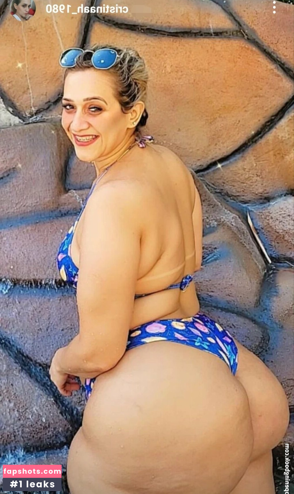 Helen Cristina gallery photo #4