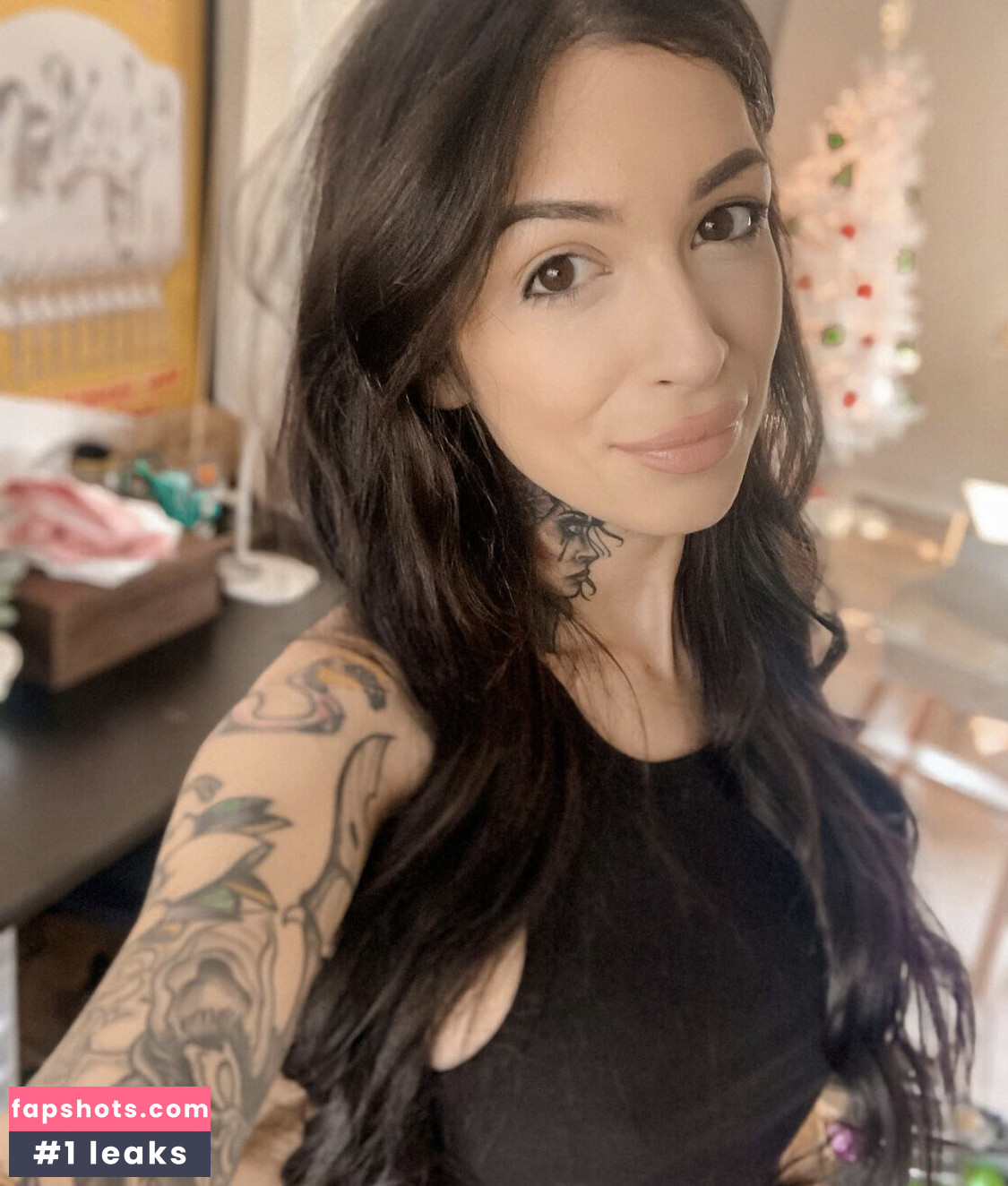 Helen Johnson gallery photo #6